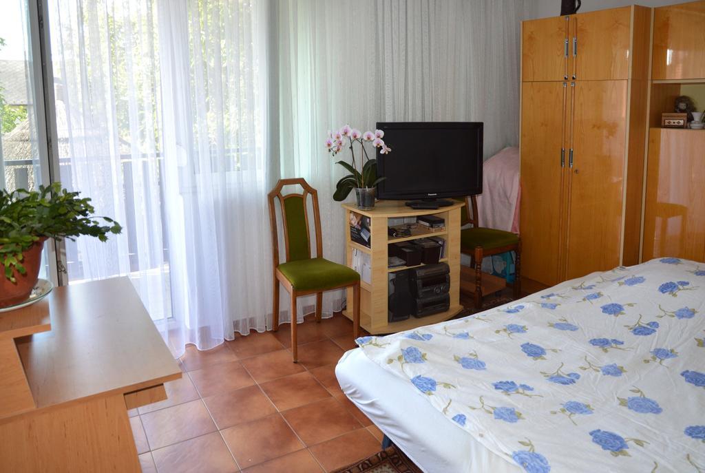 Benedekne Haza Appartement Gyenesdiás Buitenkant foto