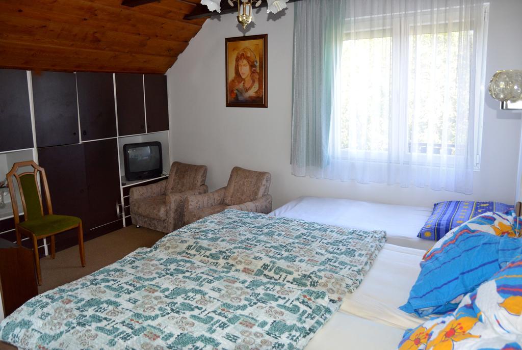 Benedekne Haza Appartement Gyenesdiás Buitenkant foto